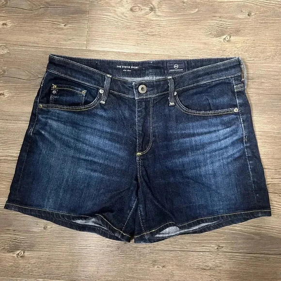 Ag Adriano Goldschmied Pants - AG Adriano Goldschmied The Stevie Short Slim Shorts - Size 27